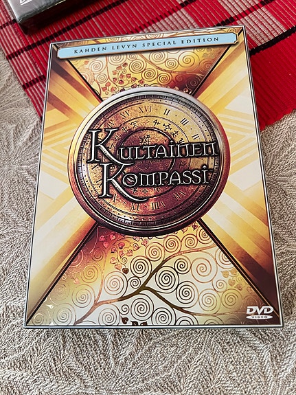 Kultainen kompassi dvd