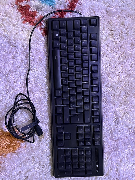 Razer Ornata Chroma näppäimistö RGB-valoilla