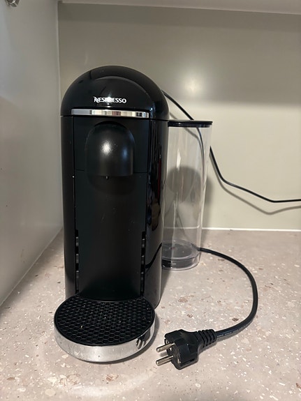 Nespresso Vertuo kahvikone musta