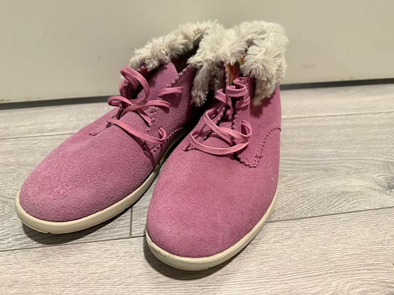 Pinkit Crocs tennarit
