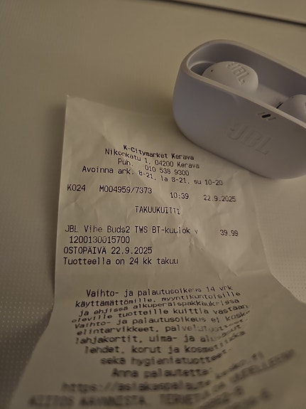 JBL kuulokkeet valkoiset