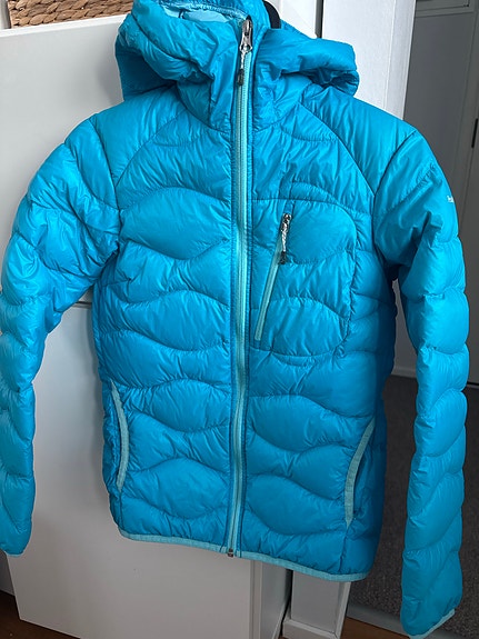 Peak Performance Helium hood XS (naisten)