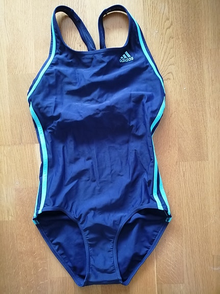 Adidas uimapuku M