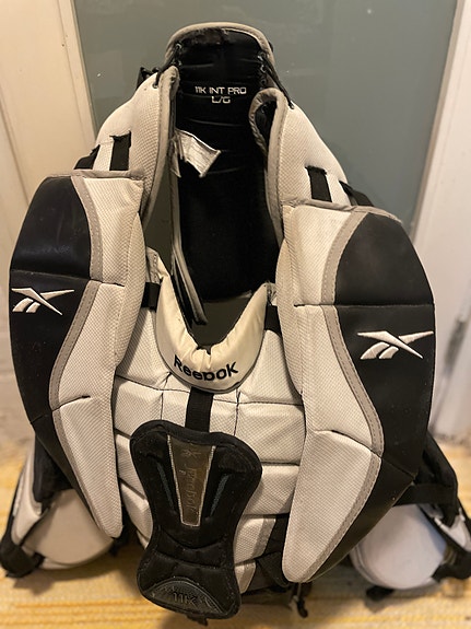 REEBOK 11K INT PRO L/G rintapanssari