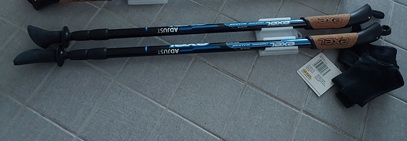 Exel säädettävät kävelysauvat