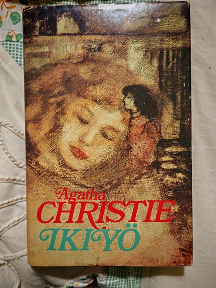Agatha Christie - Ikiyö