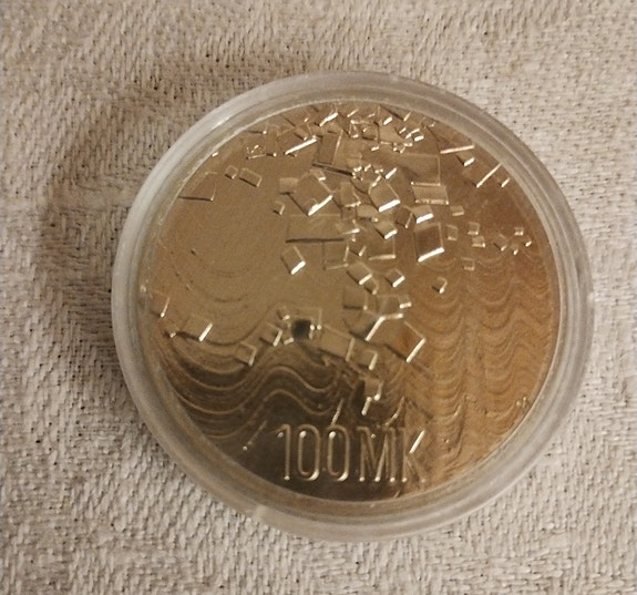 Juhlaraha hopeaa 100 MK Suomi itsenäinen 75 vuotta