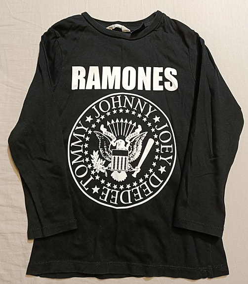 Ramones paita 110/116