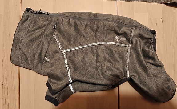 Hurtta body warmer 25