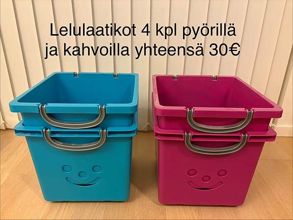Muoviset lelulaatikot 4 kpl pyörillä ja kahvoilla