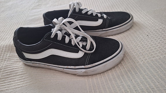 Vans koko 37