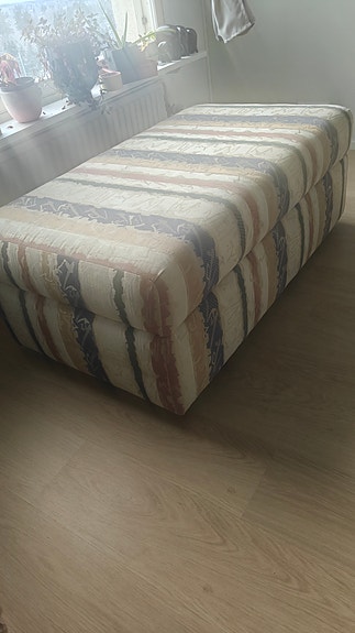 Rahi säilytystilalla
