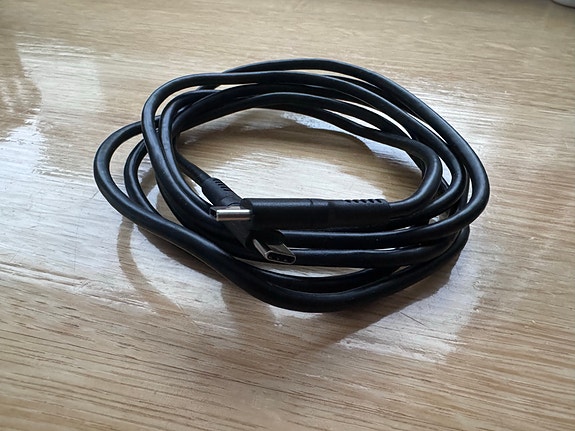 USB-C kaapeli / latausjohto