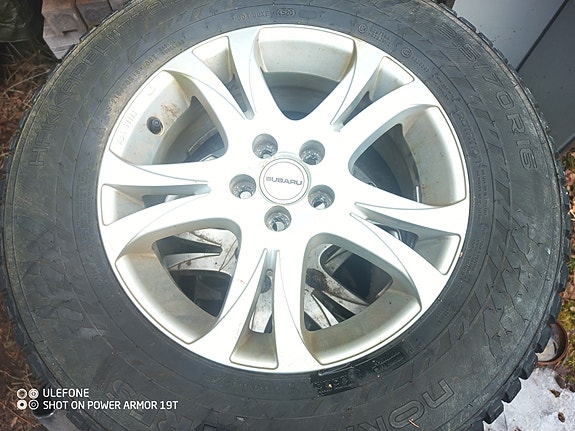 Subaru renkaat 215/70R16
