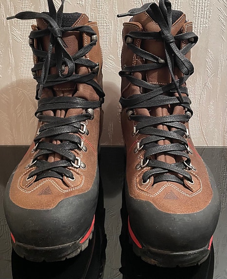 Vaelluskengät, Goretex, 44, sisämitta 29 cm.