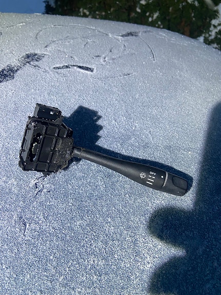 Nissan pyyhkijänviiksi