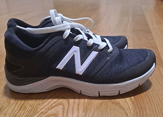 Treenikengät New Balance, koko 36