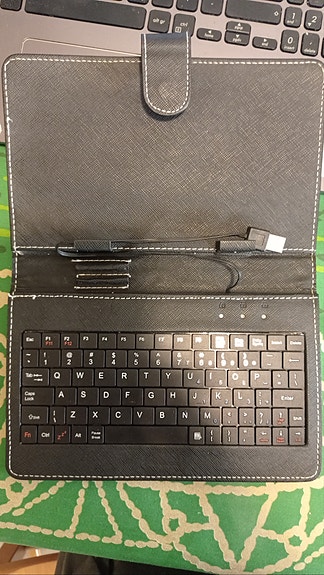 Suojakotelo tabletille 7"