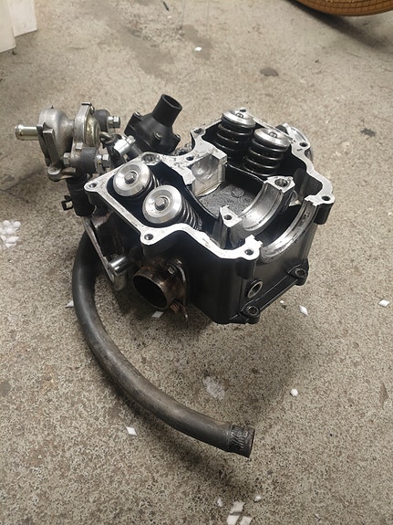 Ktm lc4 sylinterikansi