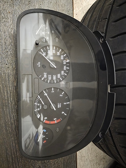 Bmw e39 mittaristo