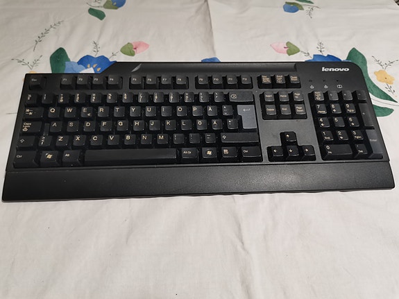 Lenovo-näppäimistö