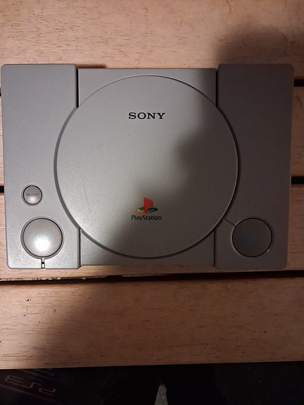 PS1 ja PS2 konsolit