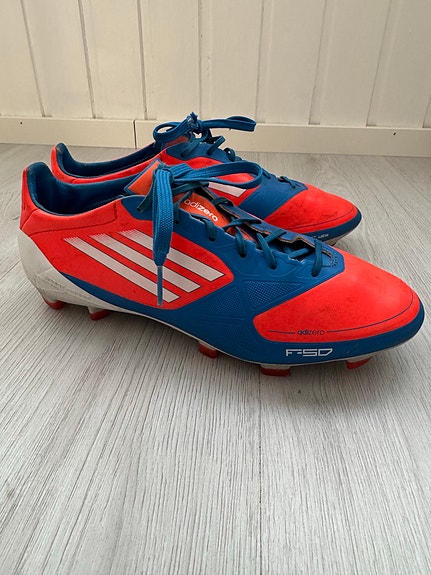 Adidas F50 adiZero -jalkapallokengät