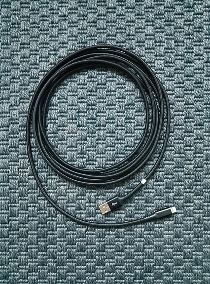 USB-A / Lightning piuha 3 metriä