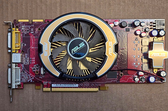 ASUS Radeon HD 3850 (PCIe)-retronäytönohjain Windows XP-koneeseen