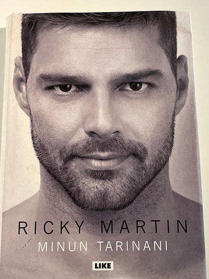 Ricky Martin Minun tarinani. Voidaan postittaa