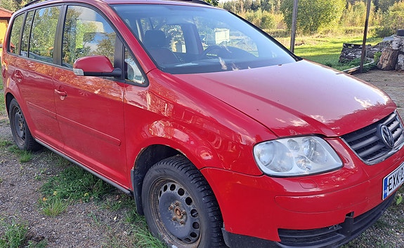 vw touran 2,0 fsi osina