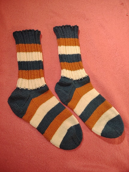 Raidalliset villasukat koko 42-43