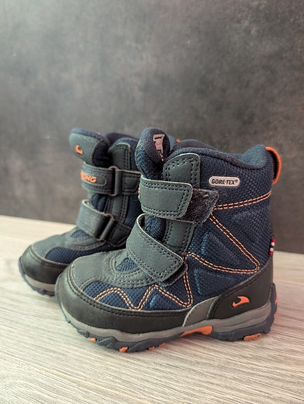 Lämpimät Viking-talvikengät 24