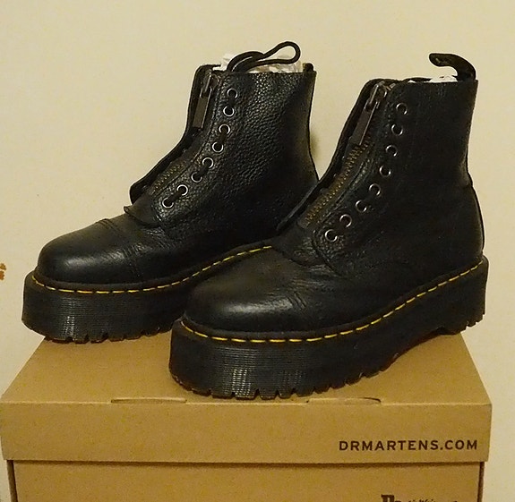 Dr. Martens Sinclair Black 39