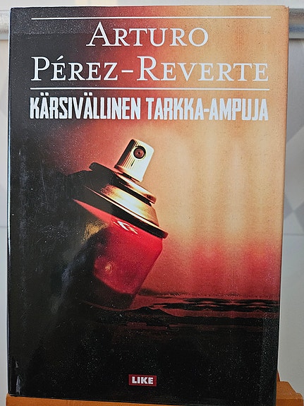 Arturo Perez-Reverte: Kärsivällinen tarkka-ampuja