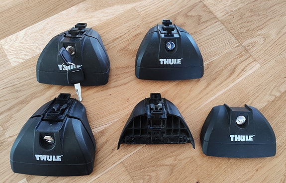 Thule 753 jalkasarja lukoilla