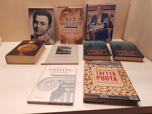 Aleksis Kivi, Tapio Rautavaara, Olavi Virta, Täyttä puuta, Z. Topelius