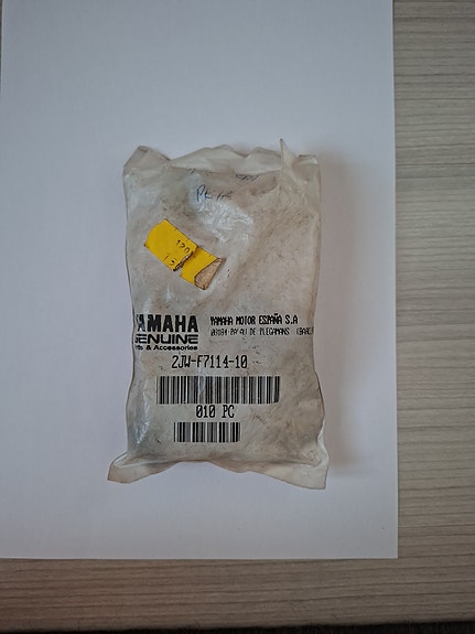 Yamaha aerox seisontajalan stoppari 2JW-F7114-10