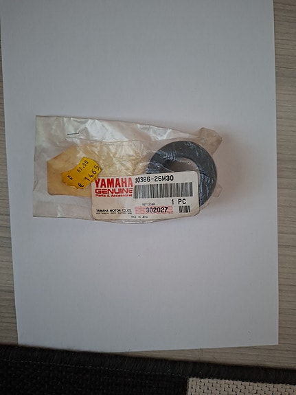 Bush Yamaha perämoottoriin 2 stroke outboard 90386-26M30