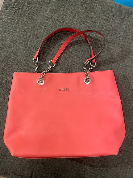 guess Pink laukku