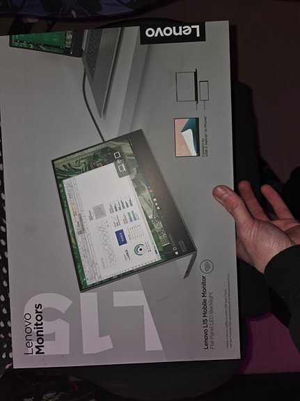 LENOVON KANNETTAVA NÄYTTÖ