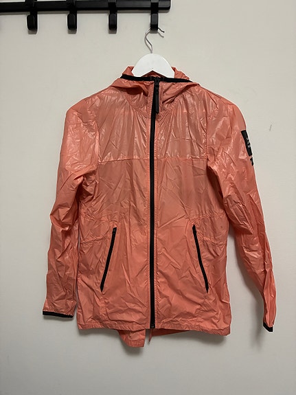 Käyttämätön Peak Performance juoksutakki XS