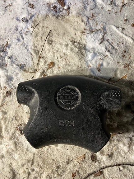 Nissan airbag