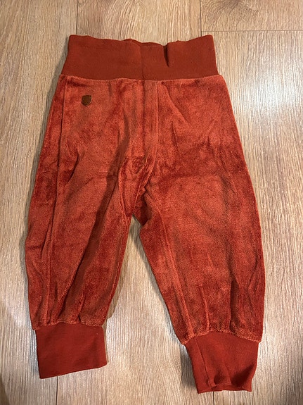 Name it oranssit housut koko