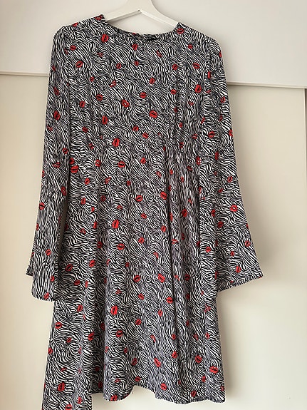 Guess-mekko