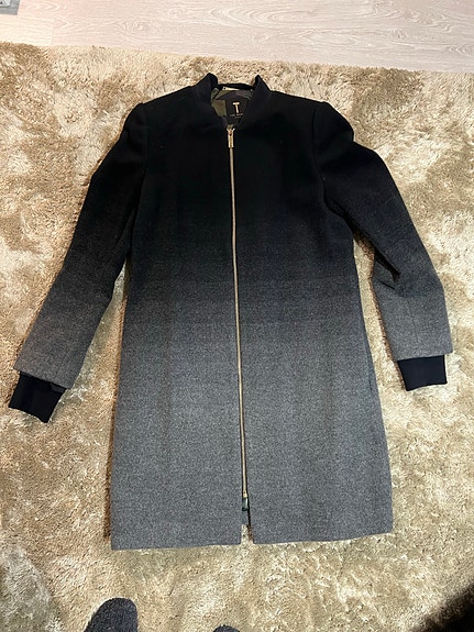 Ted Baker pitkä harmaa villatakki M naisille
