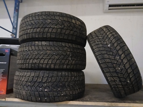 Hyvät Michelinin kitkat.