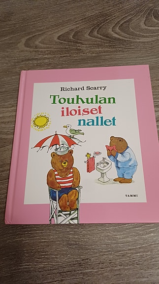 Touhulan lastenkirja ja kisu