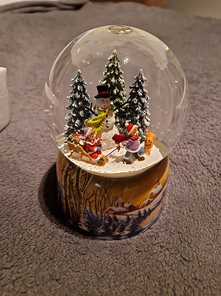 Winter Wonderland Snowball