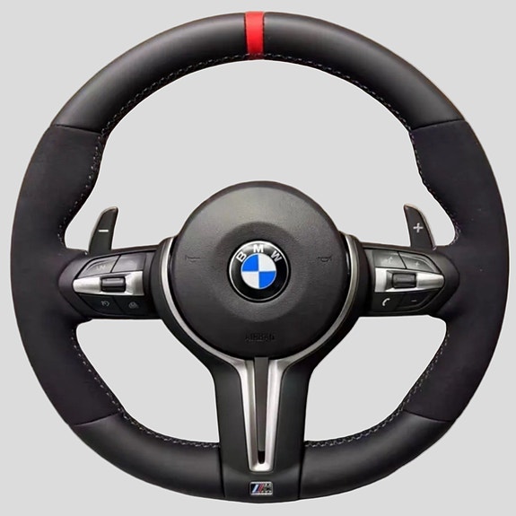 BMW F-sarjan M sport alcantaraohjauspyörä (raidalla)
